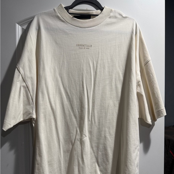 Essentials Other - Essentials T-Shirt Saks Fifth Avenue Size M